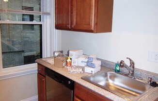 1 bed, 1 bath, 650 sqft, $3,295, Unit 17