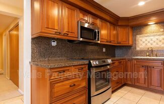 2348 Alki Ave SW