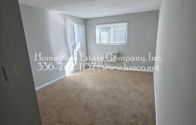 725 Akron Drive Apt M