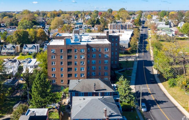 Parkwood Manor Apartments