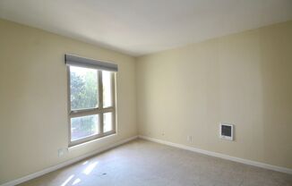 1 bed, 1 bath, $2,100, Unit #202