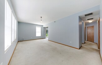 3310 BROMLEY LN