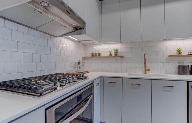 1 bed, 1 bath, 661 sqft, $1,695, Unit 307