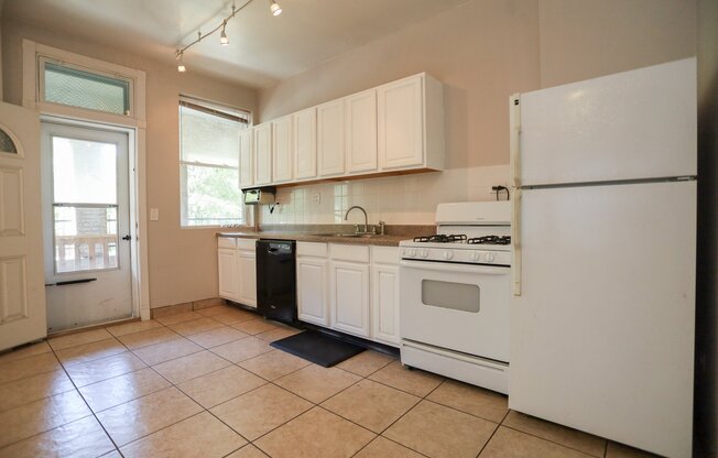 1445 ARGYLE
