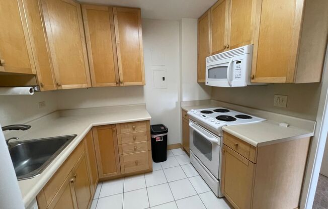 2 beds, 2 baths, $2,200