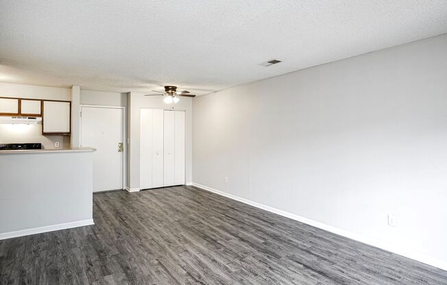 2 beds, 2 baths, 750 sqft, $925, Unit 134