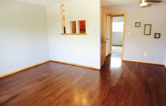 1 bed, 1 bath, 600 sqft, $895, Unit Unit 202