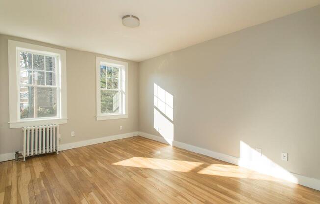 1 bed, 1 bath, 585 sqft, $2,950, Unit 10