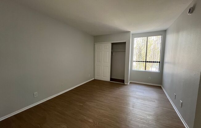 2 beds, 2 baths, 905 sqft, $2,198, Unit 214