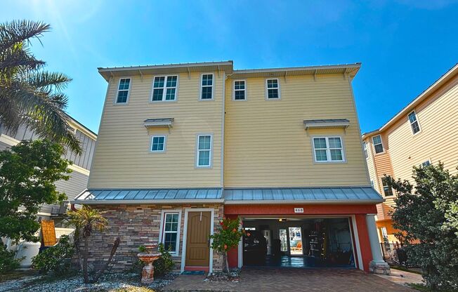 Available June 1st | Stunning Waterfront Home in Madeira Beach – 3 Bed / 3 Bath