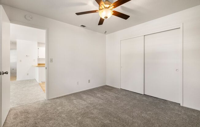2 beds, 1 bath, 825 sqft, $1,570, Unit 50