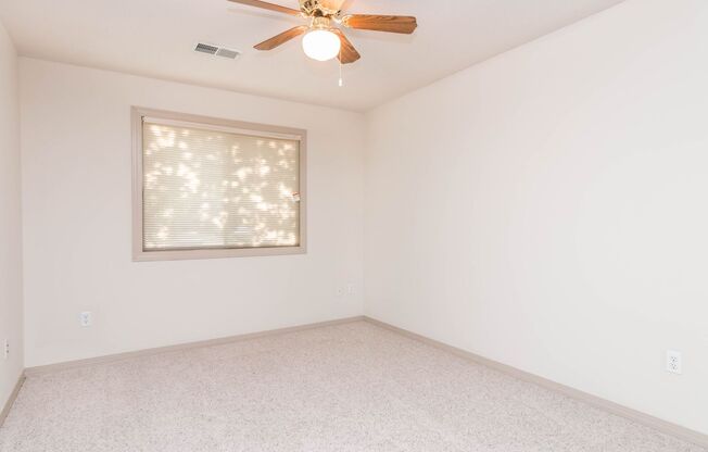 2 beds, 2 baths, 1,058 sqft, $1,160, Unit 2215
