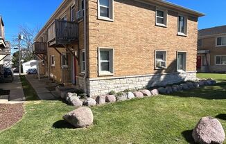 2 beds, 1 bath, $999, Unit 7230-App 5