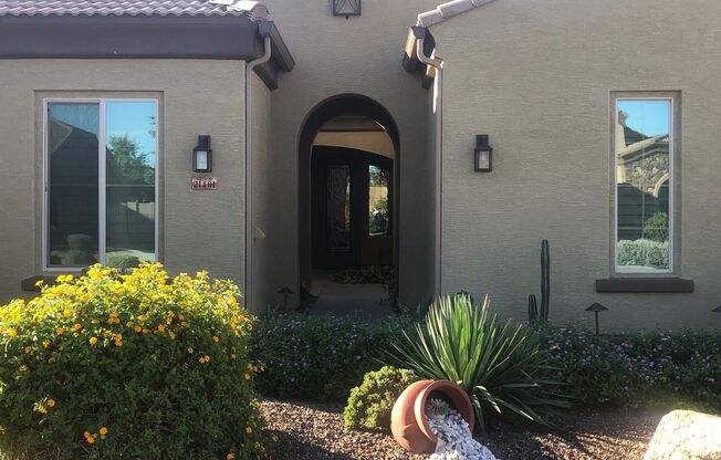 4 Bedroom home in Queen Creek with Pool