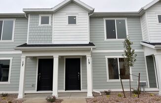 Brand New Townhome in Saratoga Springs