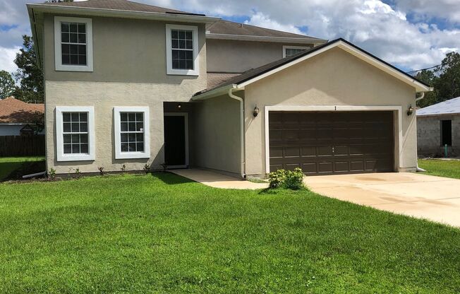 Large 5 Bedroom, 3 Bathroom Single Family Home