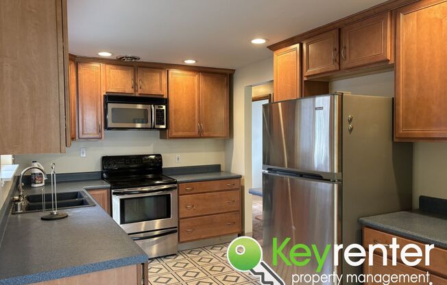 Extraordinary 3Bed/1Bath Home with Solar Power Included!