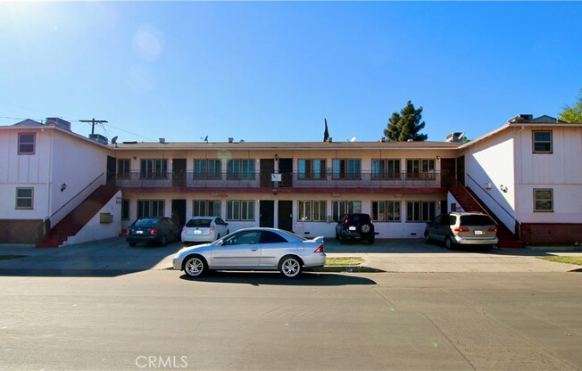 2 beds, 1 bath, 800 sqft, $1,395, Unit 12
