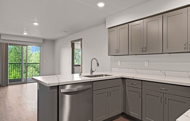 3 beds, 2 baths, 1,000 sqft, $2,150, Unit Unit 401