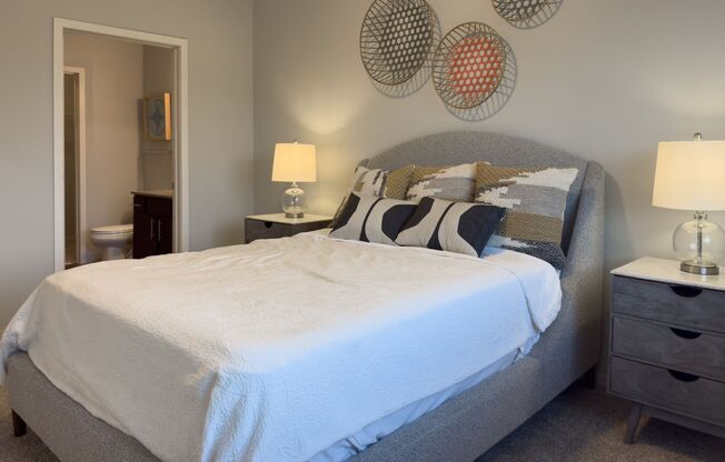 2 beds, 2 baths, 1,010 sqft, $1,710, Unit 2 - 117