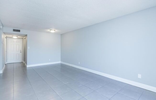 Studio, 1 bath, 500 sqft, $950