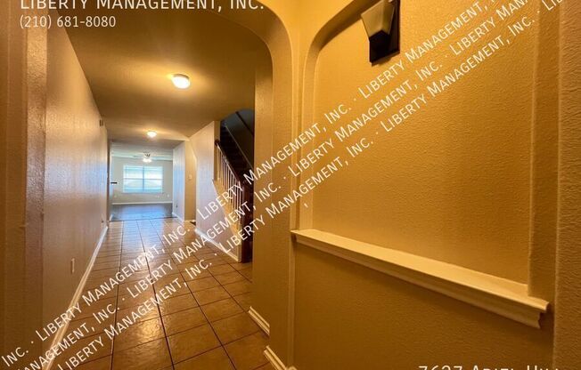 7627 Ariel Hill