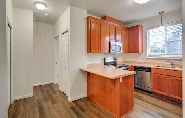 2 beds, 2 baths, 941 sqft, $1,895, Unit CC-101