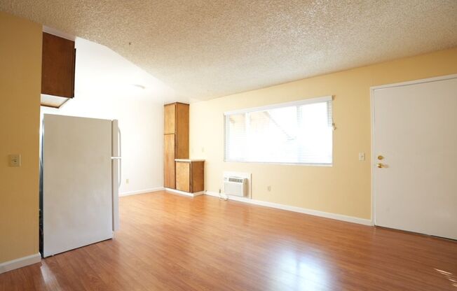 1 bed, 1 bath, $1,750, Unit 1416 Myrtle Street #7