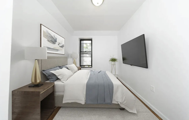 879 DEKALB AVE