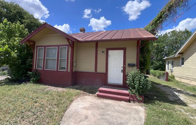 Updated Vintage Vibes Just Minutes from Downtown!