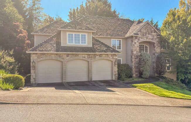 Forest Heights 4 Bedroom Plus Den Home !
