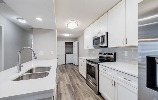 2 beds, 2 baths, 1,000 sqft, $1,450, Unit 2040