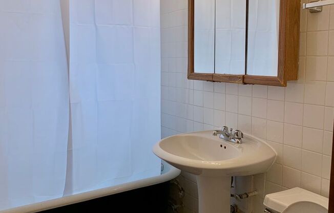 Studio, 1 bath, 500 sqft, $1,665, Unit 553-414