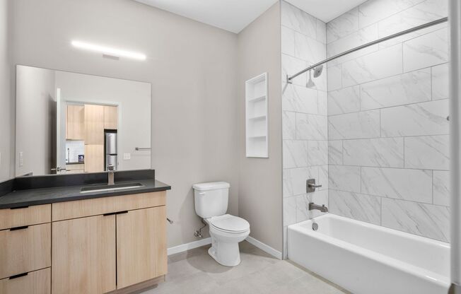 Studio, 1 bath, 548 sqft, $1,730, Unit 717