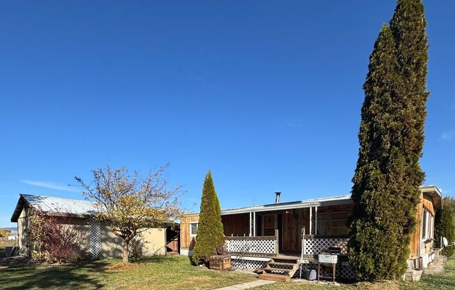 Spacious Pet-Friendly Rental on 3 Acres — Perfect for Horse Owners!