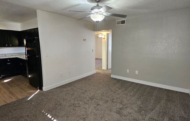 2 beds, 1 bath, 880 sqft, $1,350, Unit 206