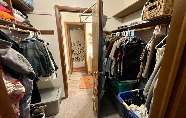 1 bed, 1 bath, $1,095, Unit 208