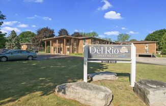 Del Rio Apartments