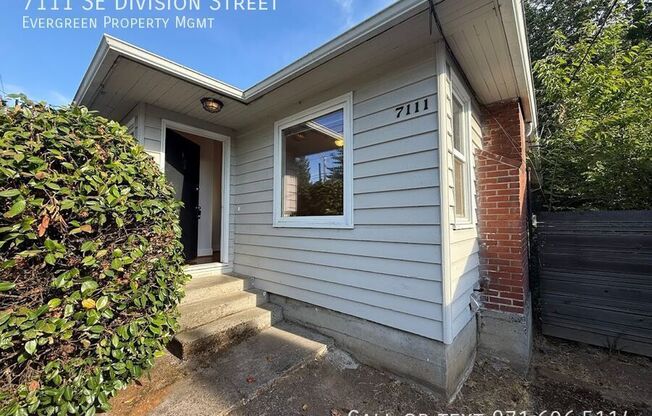 7111 SE Division
