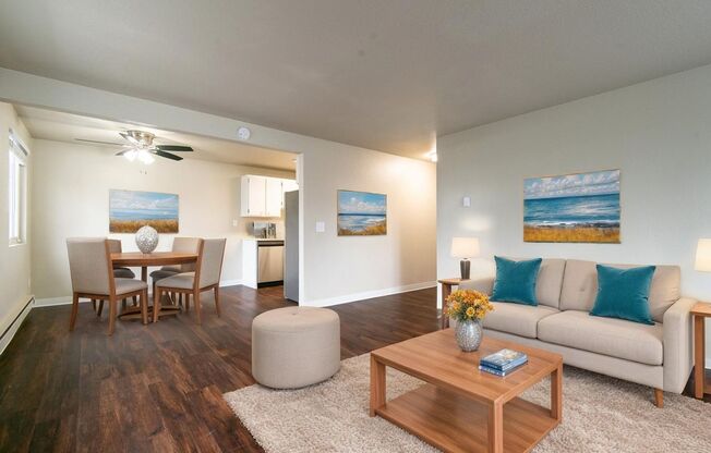 2 beds, 2 baths, 1,050 sqft, $1,695, Unit B7