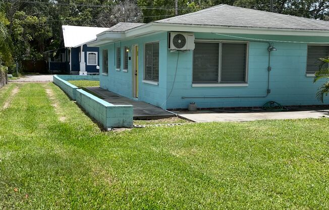 50 W Boyer St