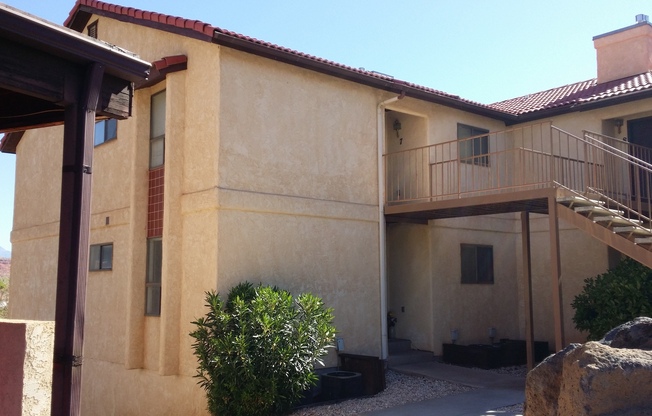 2 beds, 2 baths, $1,325