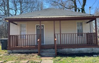 Two Bedroom, 1 Bath House in Columbia.
