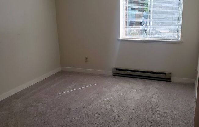 1 bed, 1 bath, 719 sqft, $1,975, Unit 216