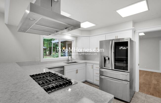 Updated 5 Bedroom Oasis in LO - Backyard of Your Dreams!