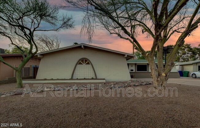 2110 W DE PALMA CIR
