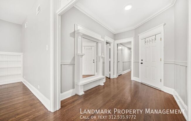 4326 28 S MICHIGAN AVE