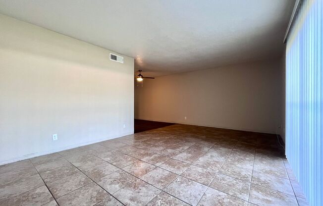 1 bed, 1 bath, 900 sqft, $1,549, Unit 4000-4