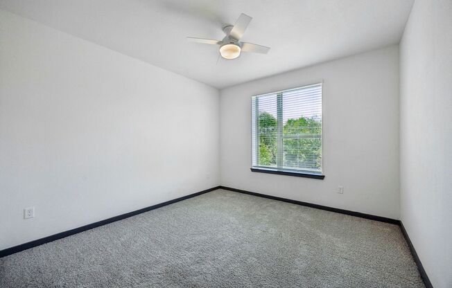 1 bed, 1 bath, 740 sqft, $1,115, Unit 1102