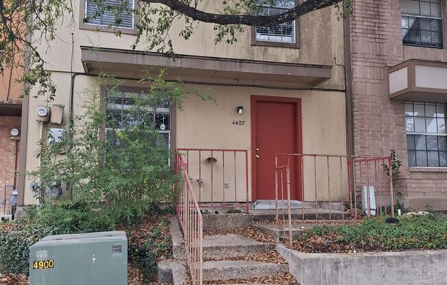 Spacious Townhome!